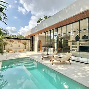 Villa The Dreamland By The Young, Uluwatu (Bali)